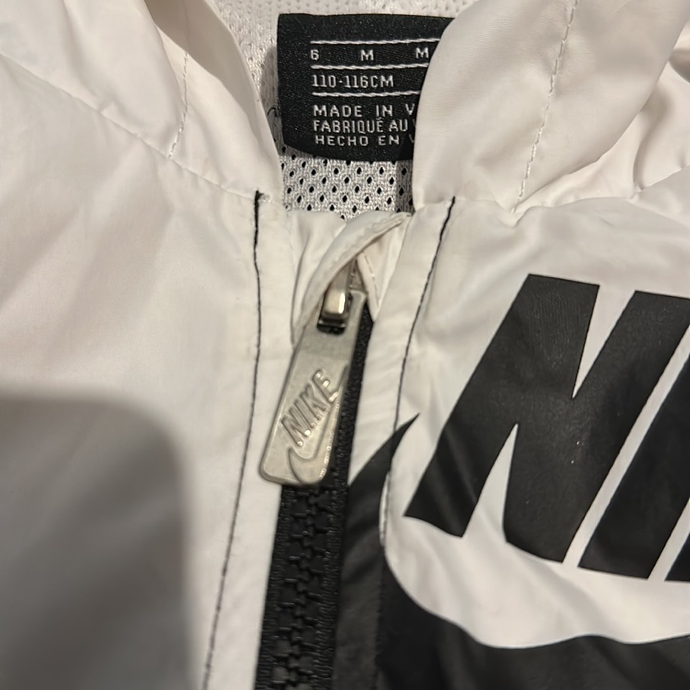 Nike Jacket - Picture 4 of 6